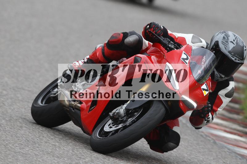 Archiv-2025/10 23.04.2025 Cornu Master School ADR/rot-rouge/27